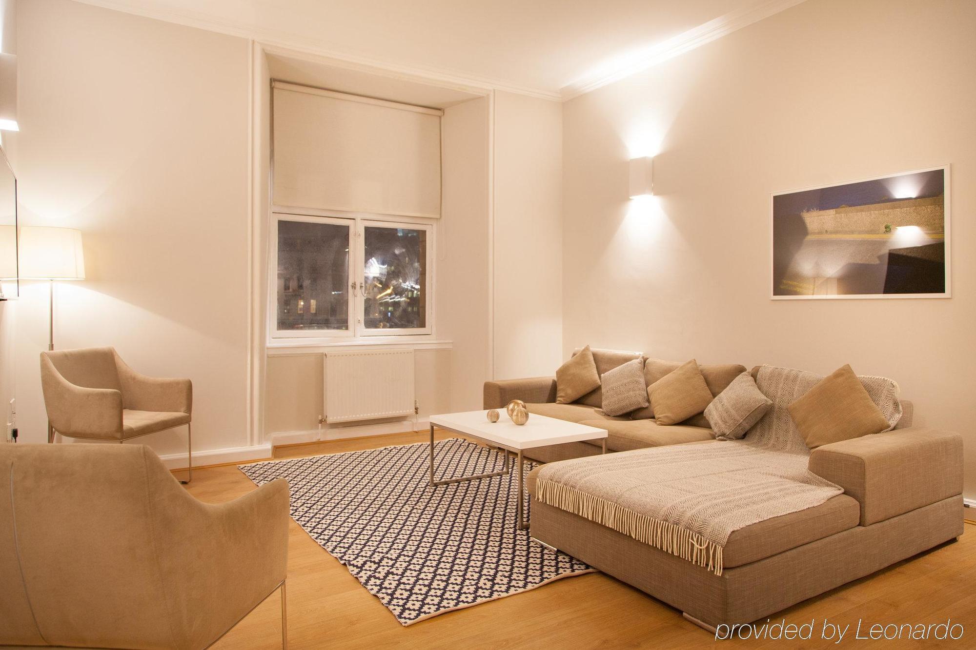 Premier Suites Plus Glasgow Bagian luar foto